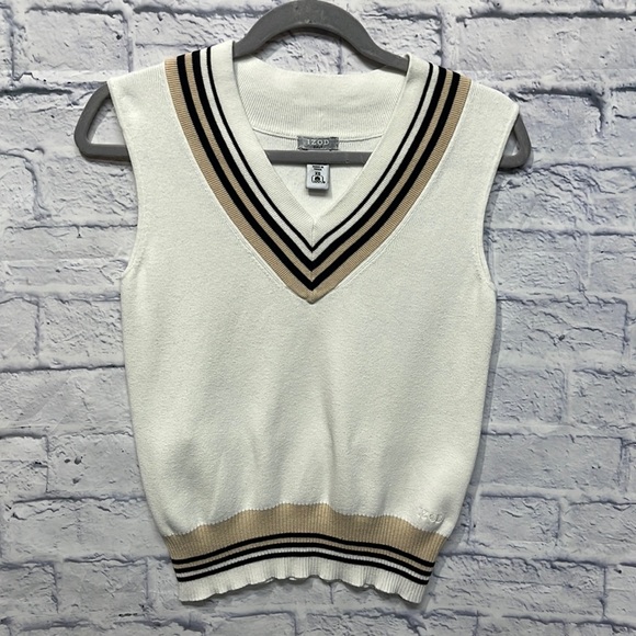 IZOD Woman’s Gold Sweater Vest - Picture 1 of 5